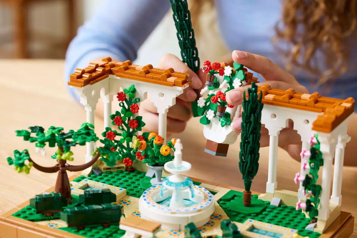 LEGO - Icons Fountain Garden 10359