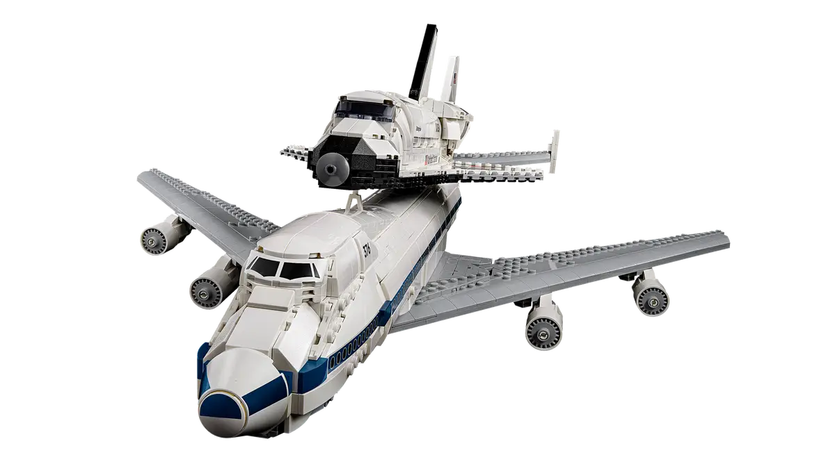 LEGO - ICONS Shuttle Carrier Aircraft 10360