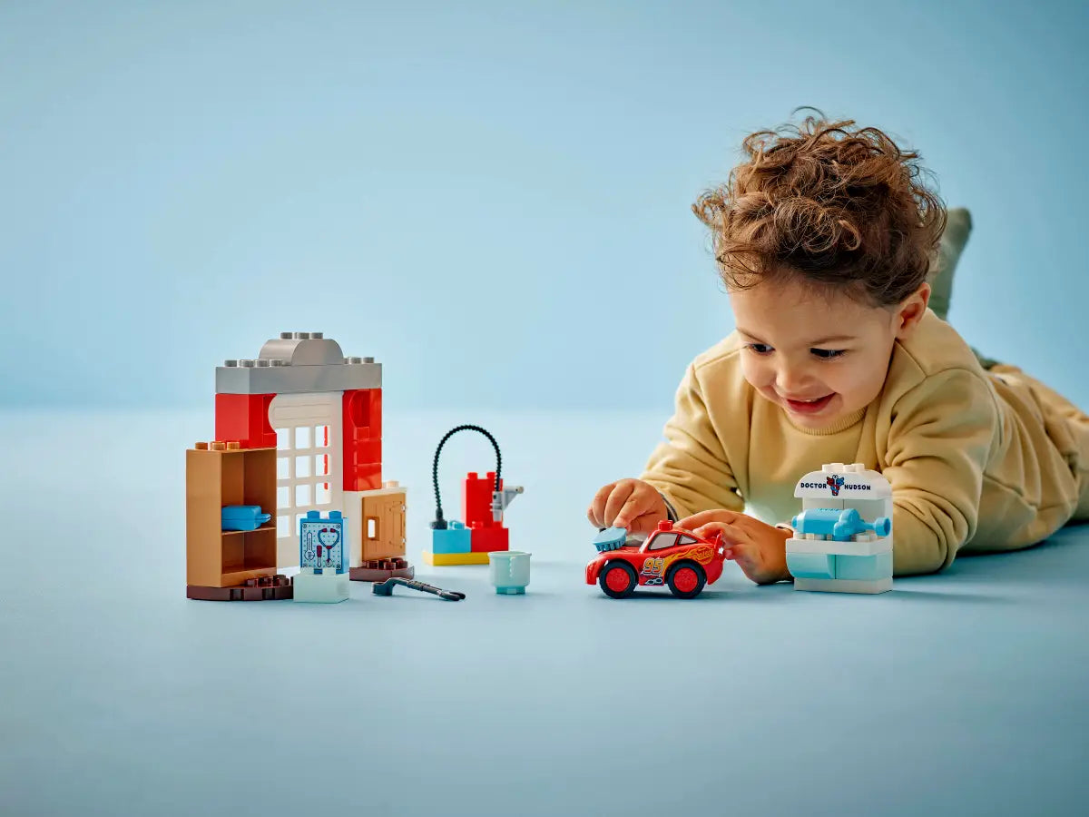 LEGO - Duplo McQueen's Visit to Doc's Garage 10456