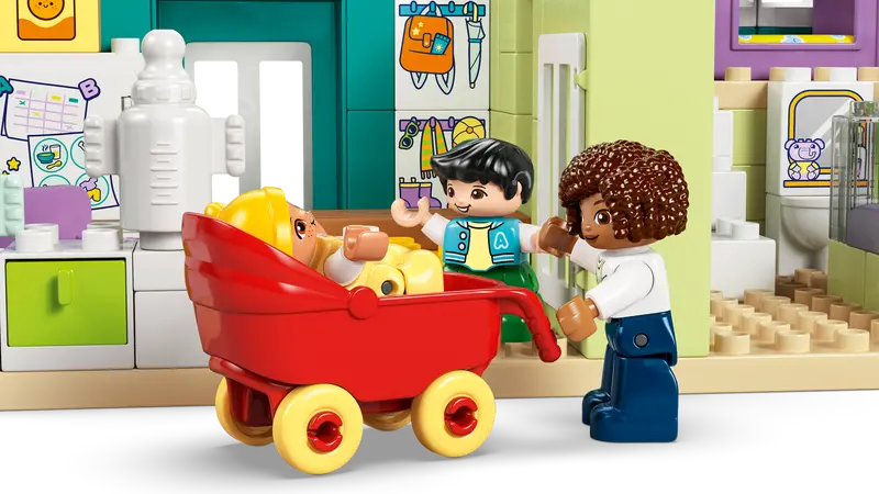 LEGO - Duplo 3 in 1 Modern Family House with Figurines 10470