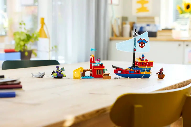 LEGO - Marvel Team Spidey Pirate Ship 11208