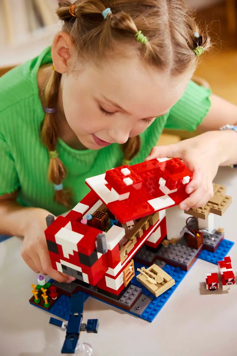 LEGO - Minecraft The Mooshroom House 21270