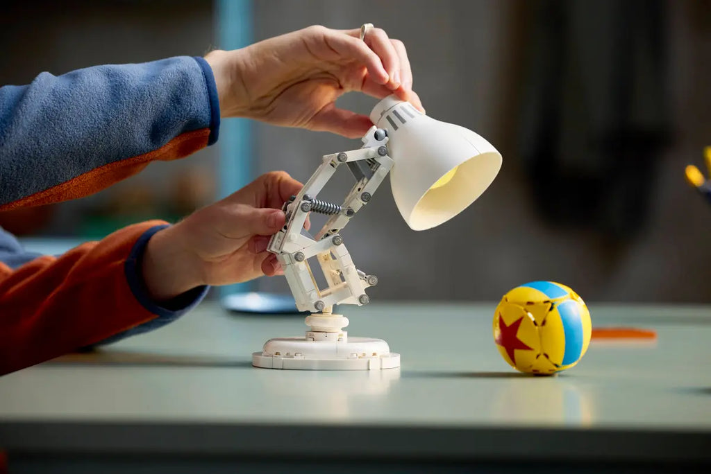 LEGO - Ideas Disney Pixar Luxo Jr. 21357