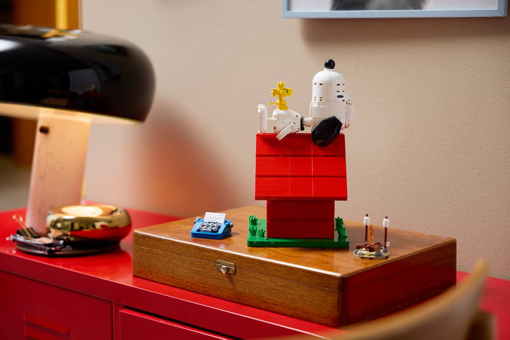 Lego - Ideas Peanuts Snoopys Doghouse 21368