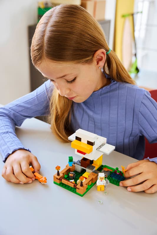 LEGO - Minecraft Chicken Farm