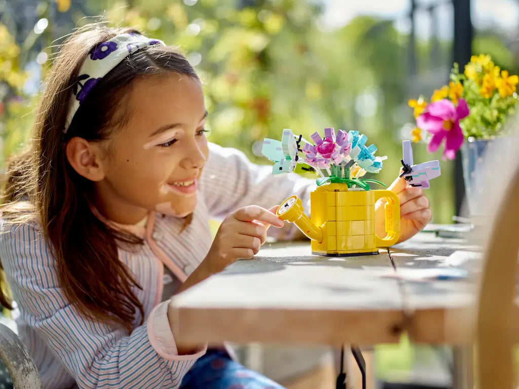 LEGO - Creator Flowers in Watering Can 31149