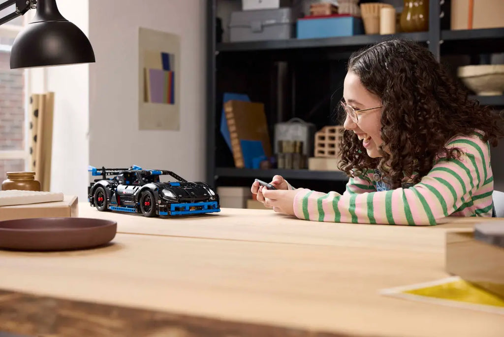 LEGO - Technic Porsche GT4 e-Performance 42176
