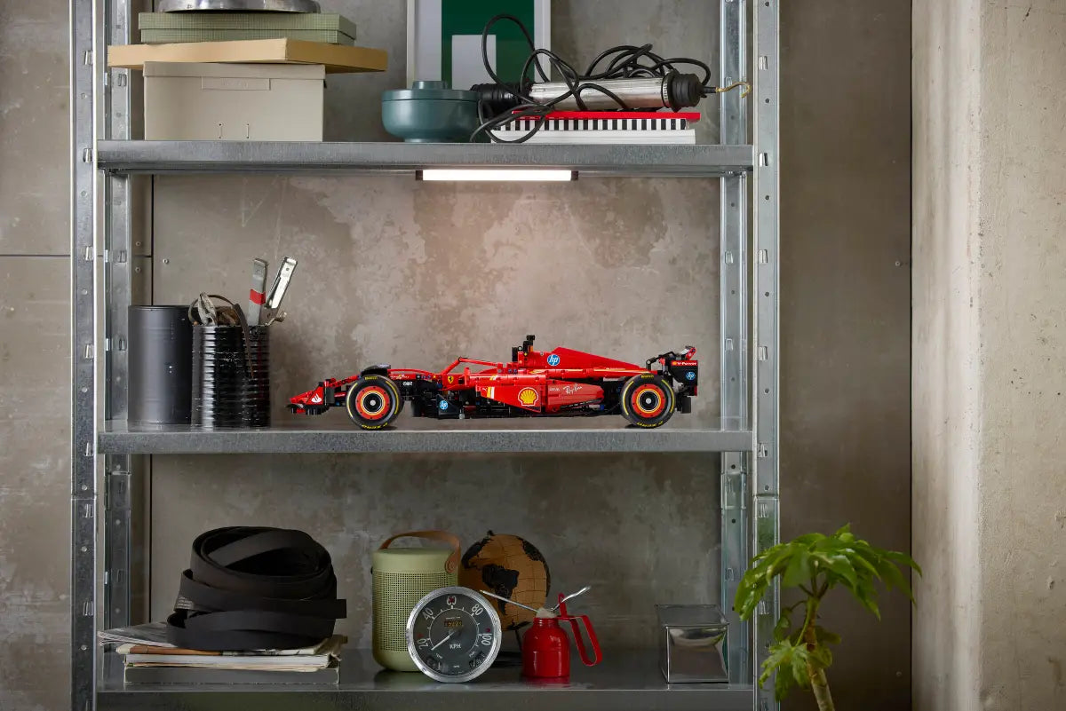 LEGO - Technic Ferrari SF-24 F1 Car 42207