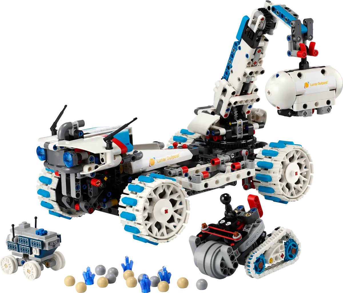 LEGO - Technic Lunar Outpost Moon Rover 42211