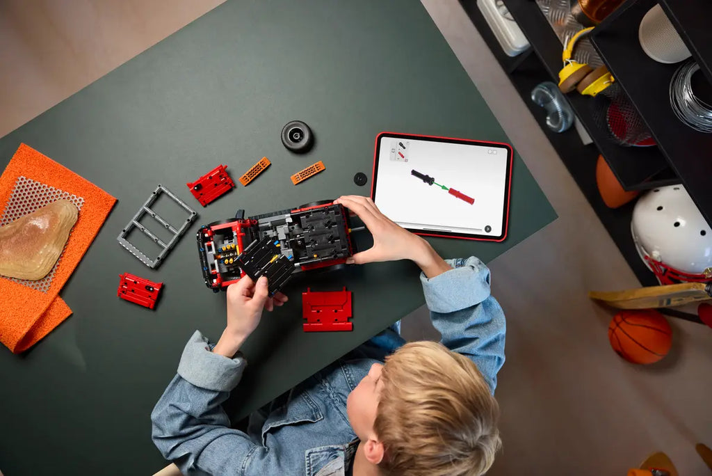 LEGO - Technic Ford Bronco SUV 42213