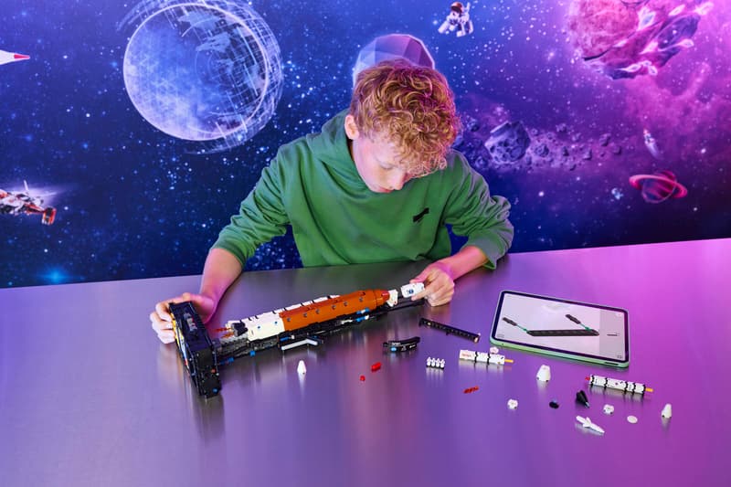 LEGO - Technic NASA Artemis Space Launch System Rocket 42221