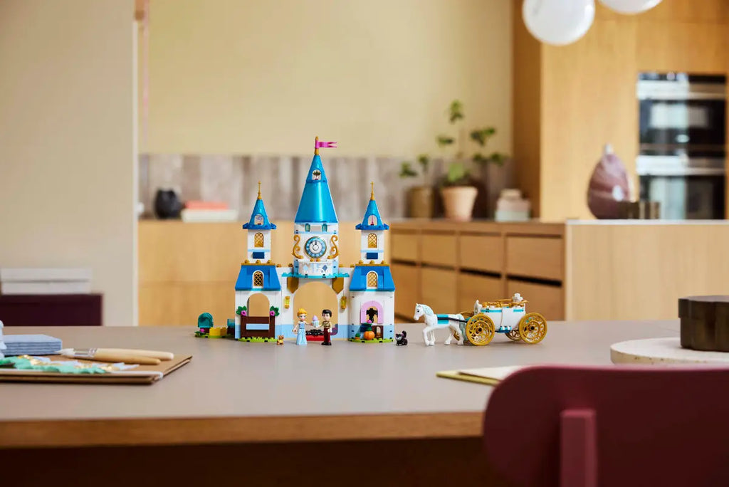 LEGO - Disney Cinderella's Castle & Horse Carriage 43275