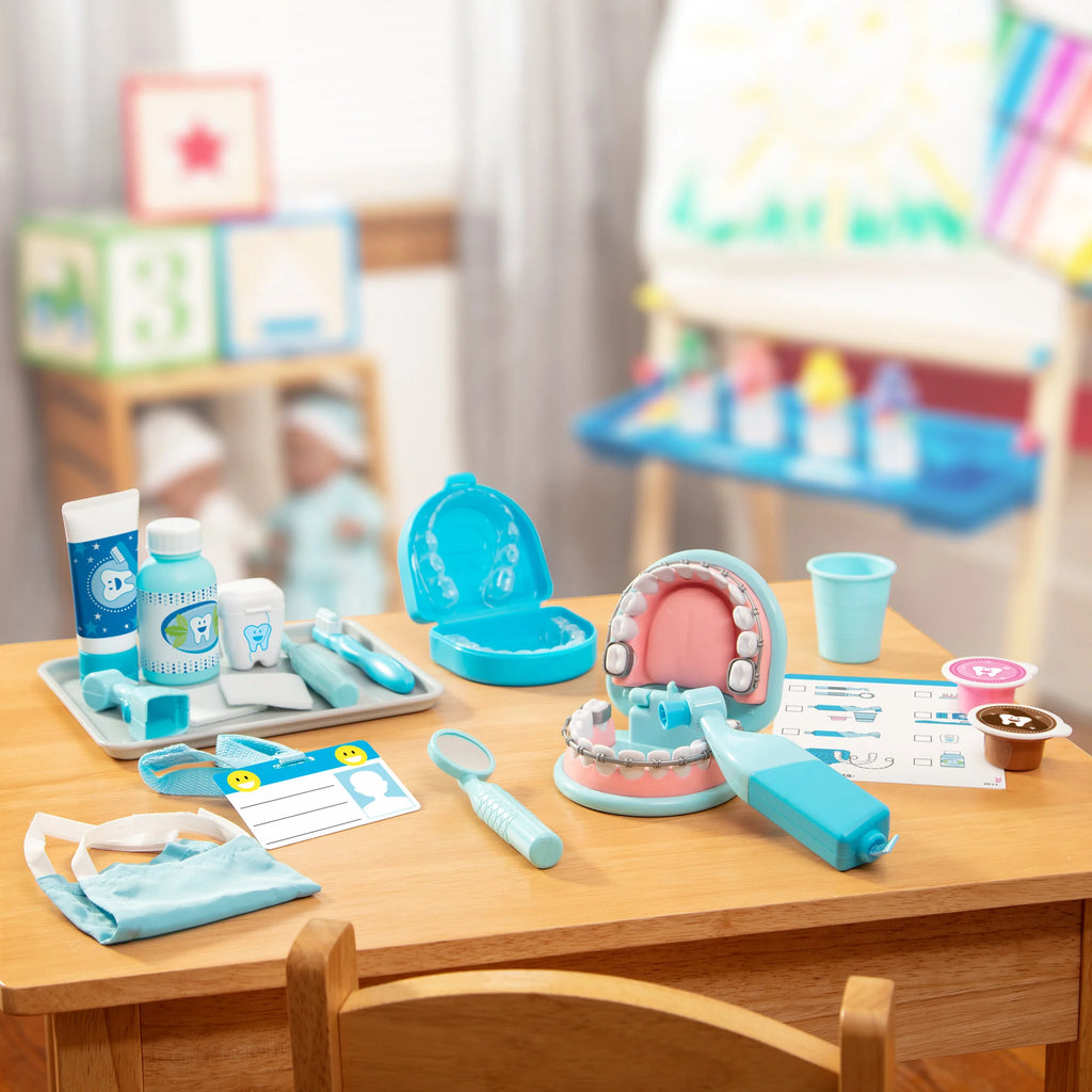 Melissa and Doug - Super Smile Dentist Play Set