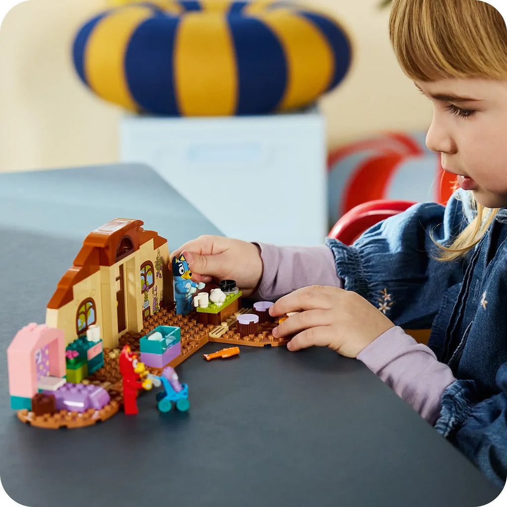 Lego - Bluey School with Rusty & Bluey 11221