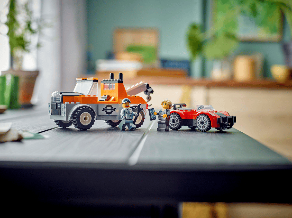 LEGO - City Tow Truck & Sports Car Repair 60435