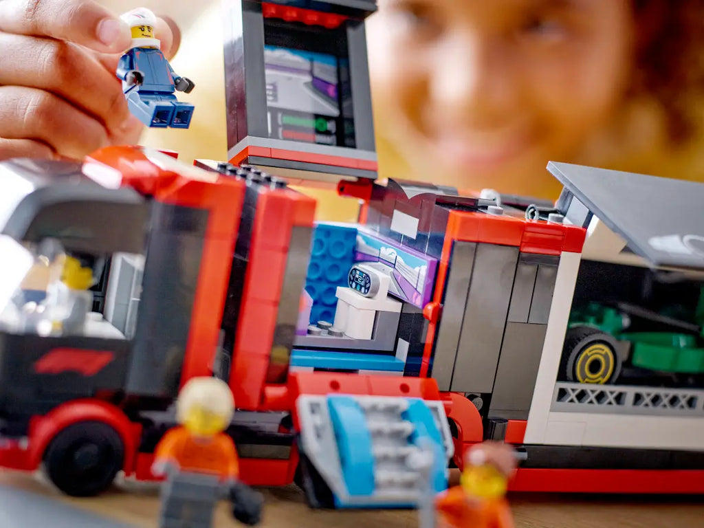 LEGO - City F1 Truck with RB20 & AMR24 F1 Cars 60445