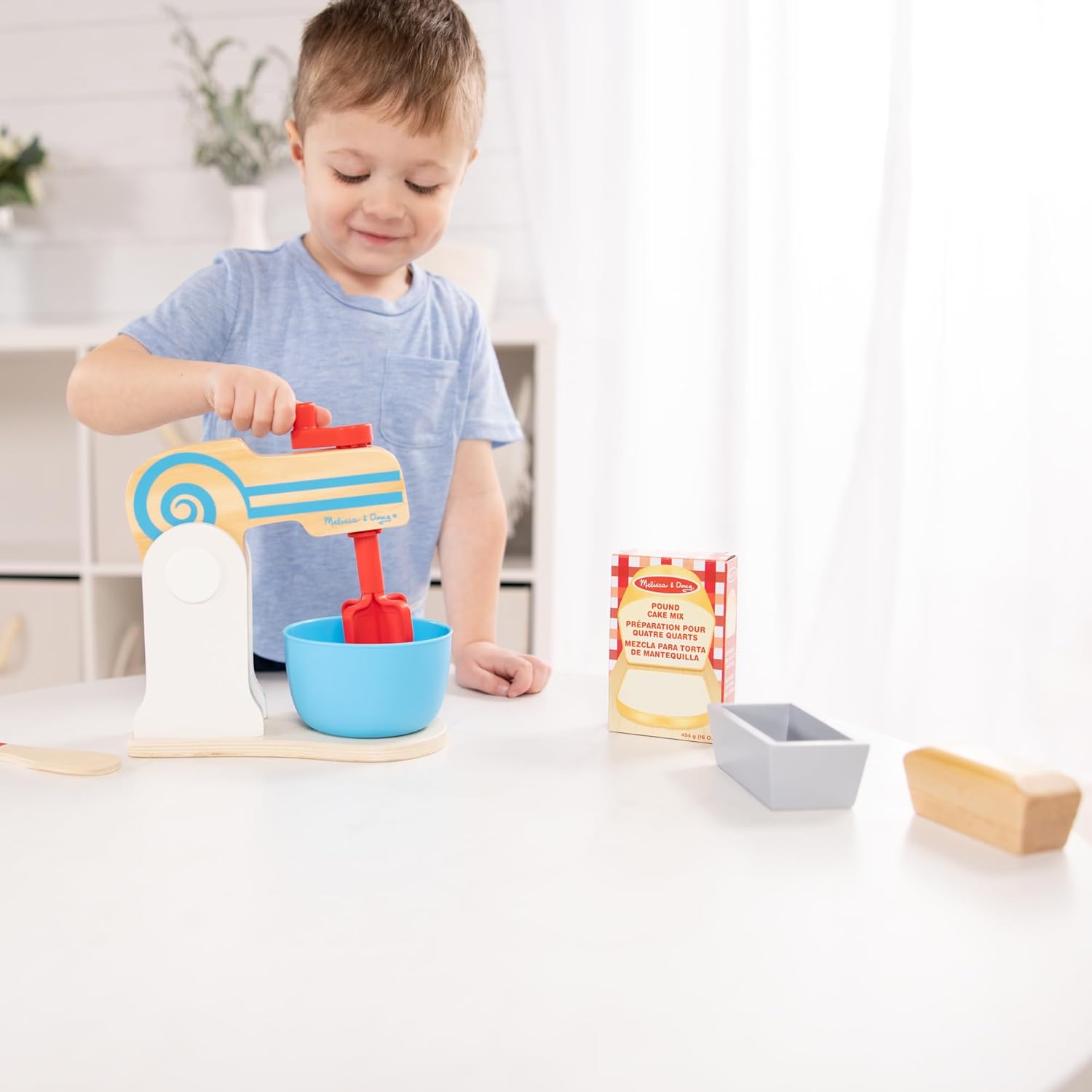 Melissa & Doug - Wooden Make-A-Cake Mixer Set