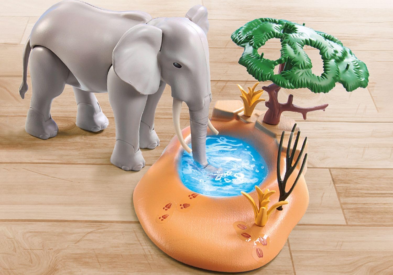 Playmobil - Elephant at the Water Hole (71294)