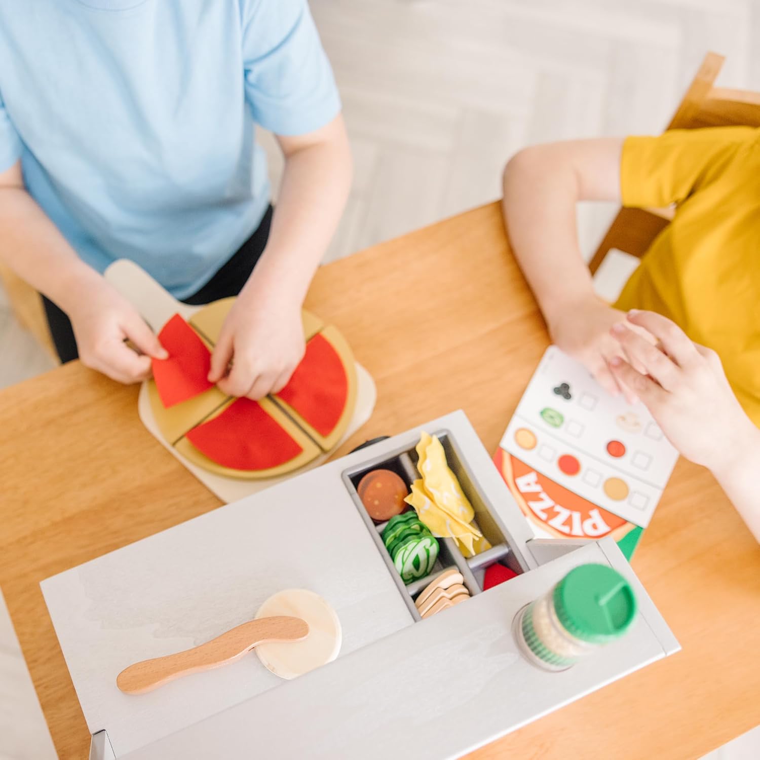 Melissa & Doug - Top & Bake Pizza Counter