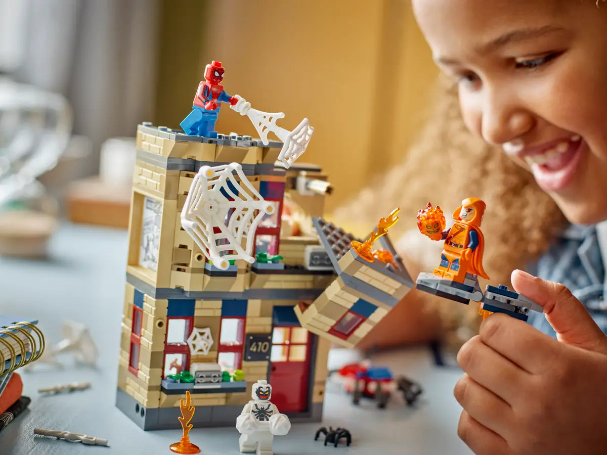 LEGO - Spider-Verse: Miles Morales vs. The Spot 76311
