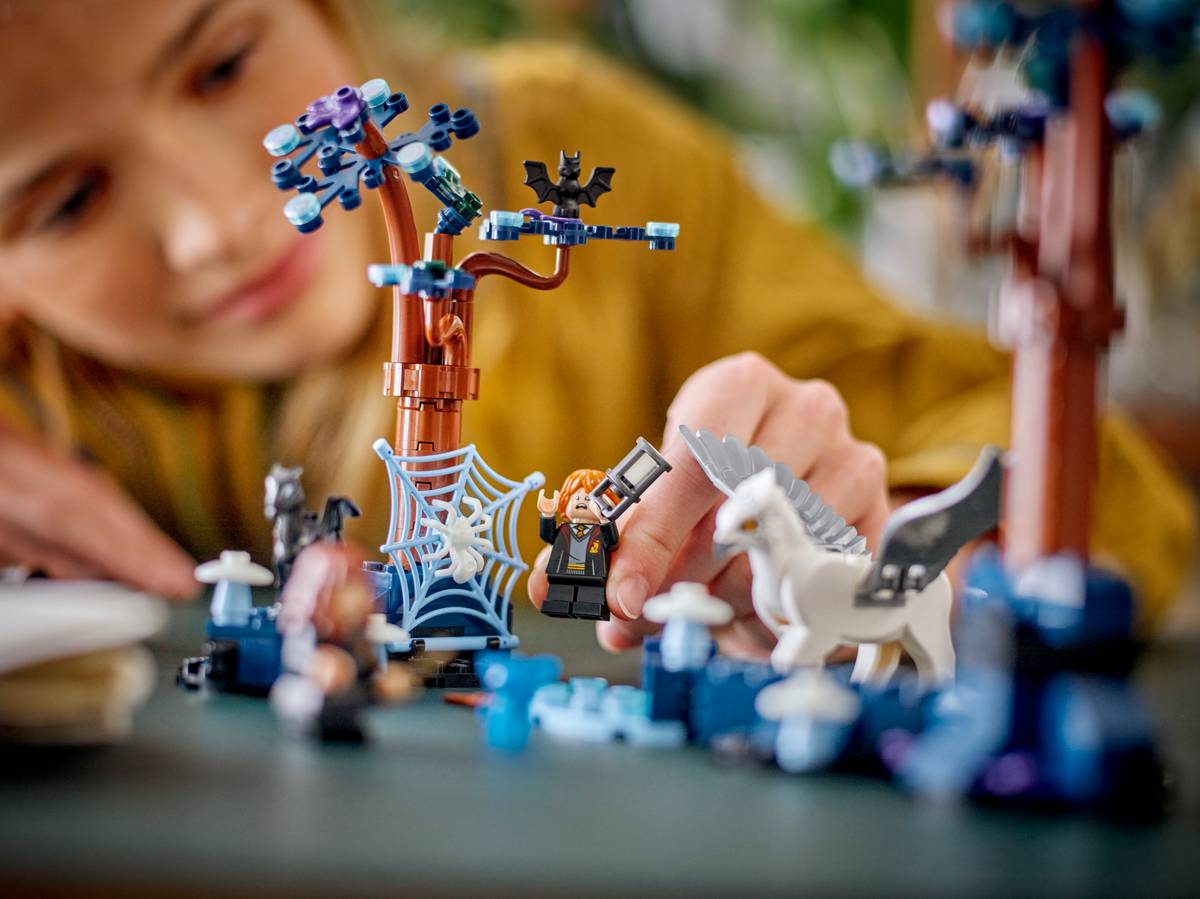 LEGO - Forbidden Forest Magical Creatures 76432