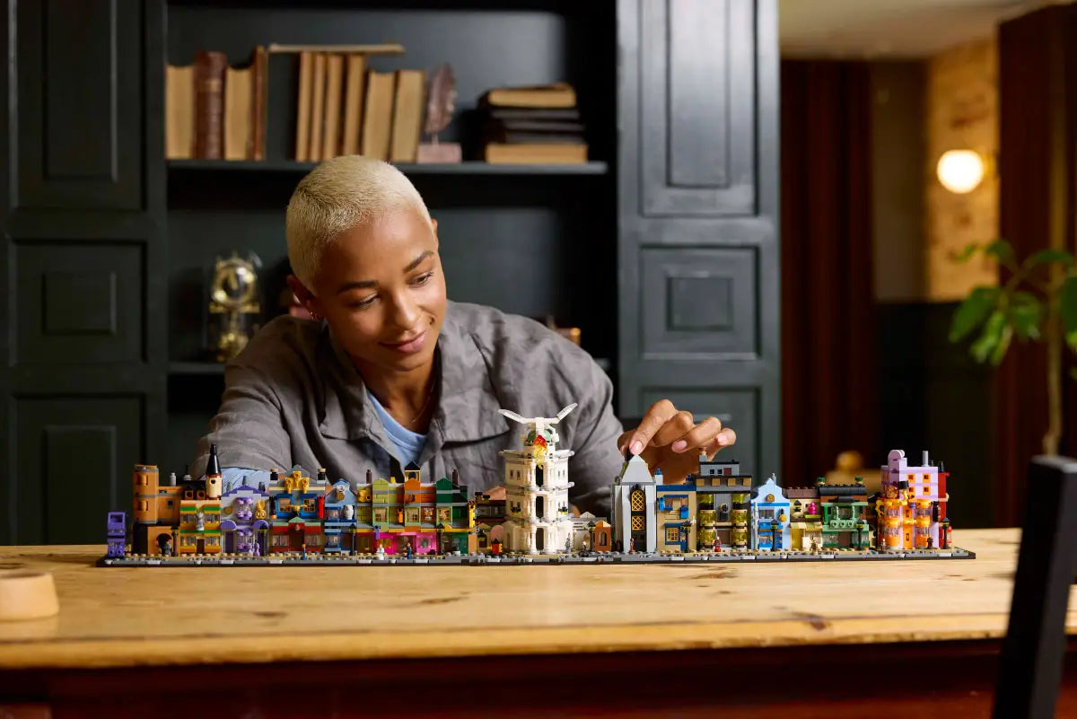 LEGO - Harry Potter Diagon Alley Wizarding Shops 76444
