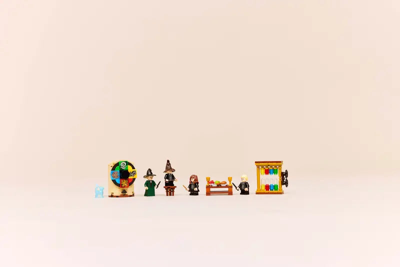 LEGO - Harry Potter Hogwarts Castle Sorting Hat Ceremony 76460