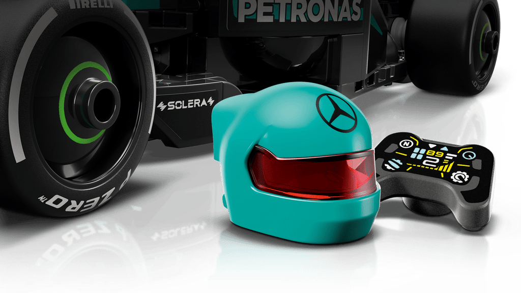 LEGO- Mercedes-AMG F1 W15 Race Car 77244