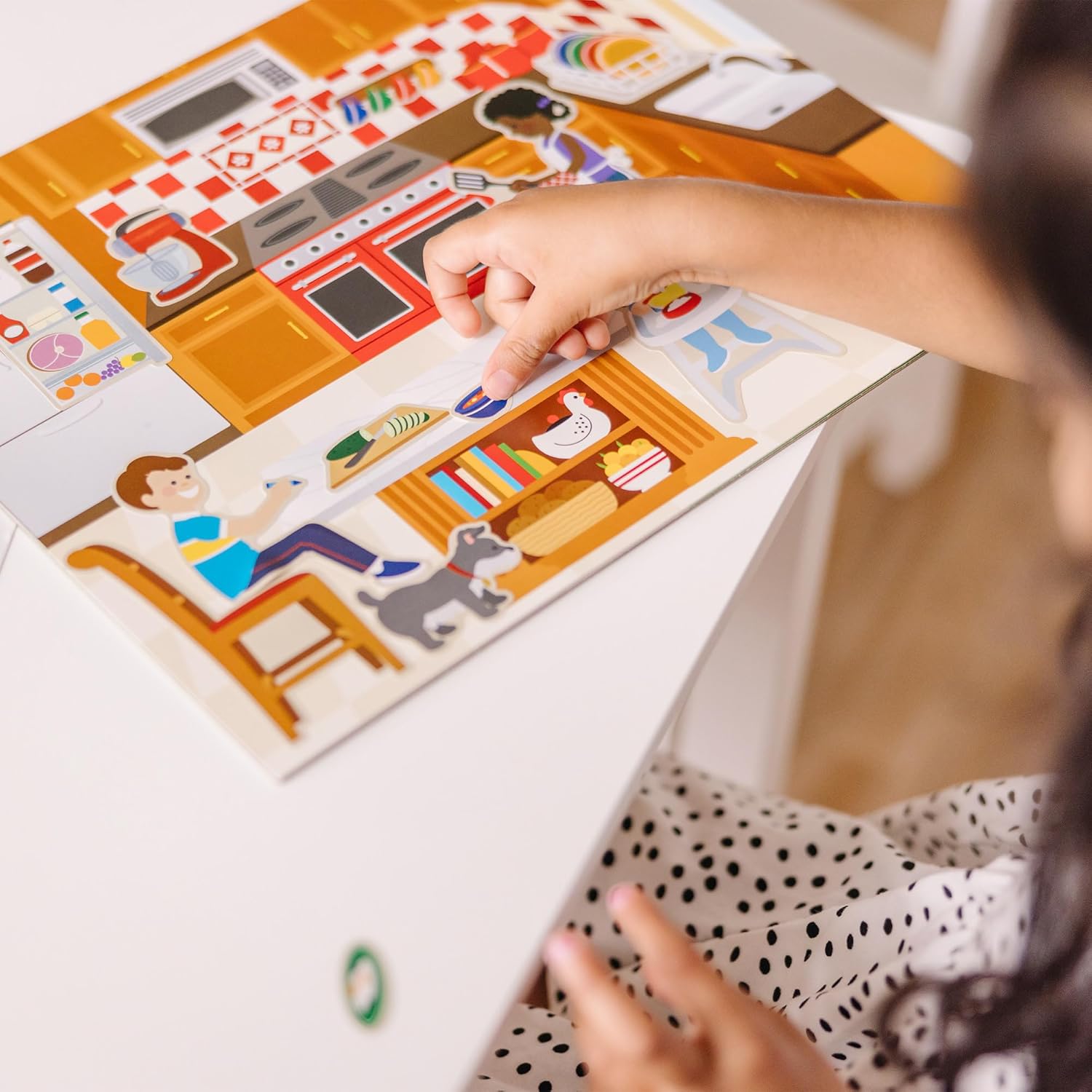 Melissa & Doug - Reusable Sticker Pad - Play House