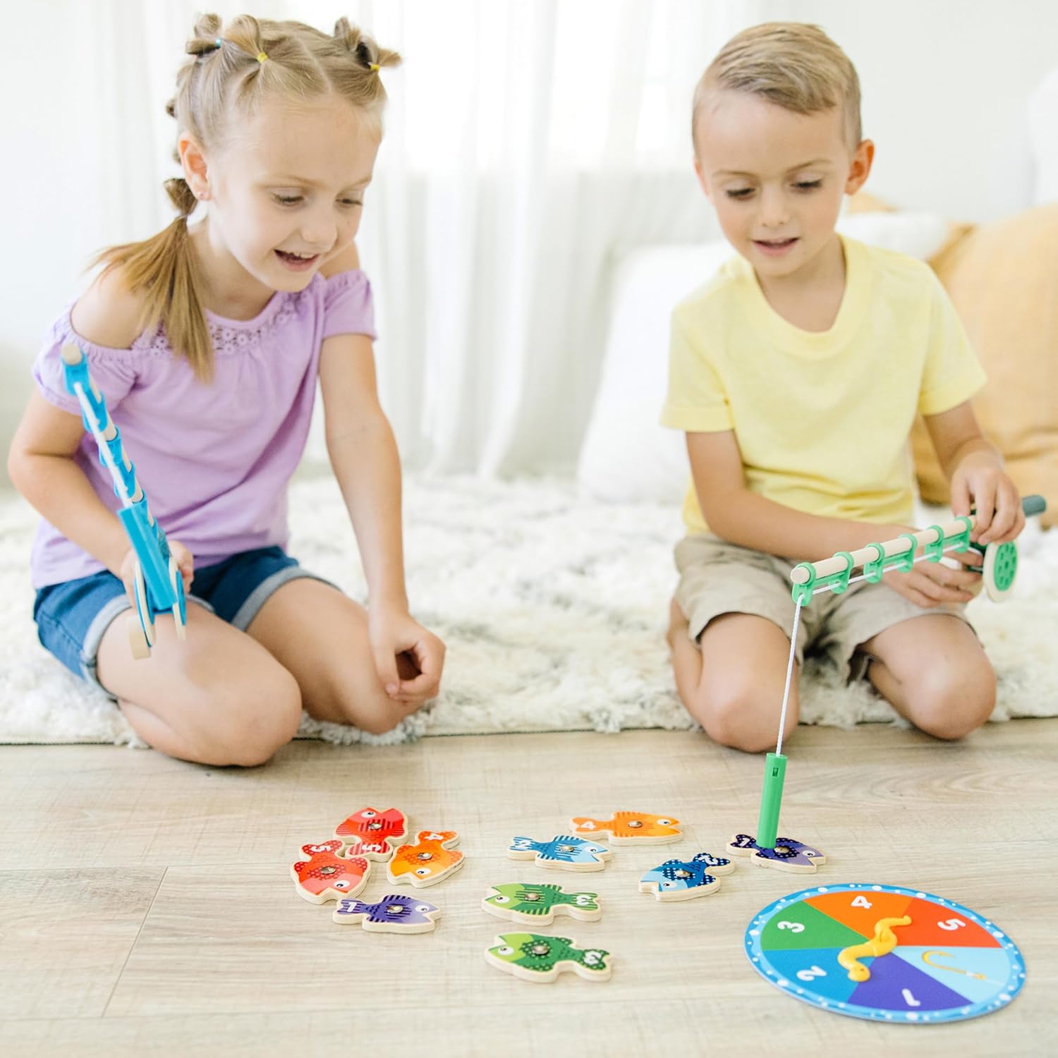 Melissa & Doug - Catch & Count Fishing Game