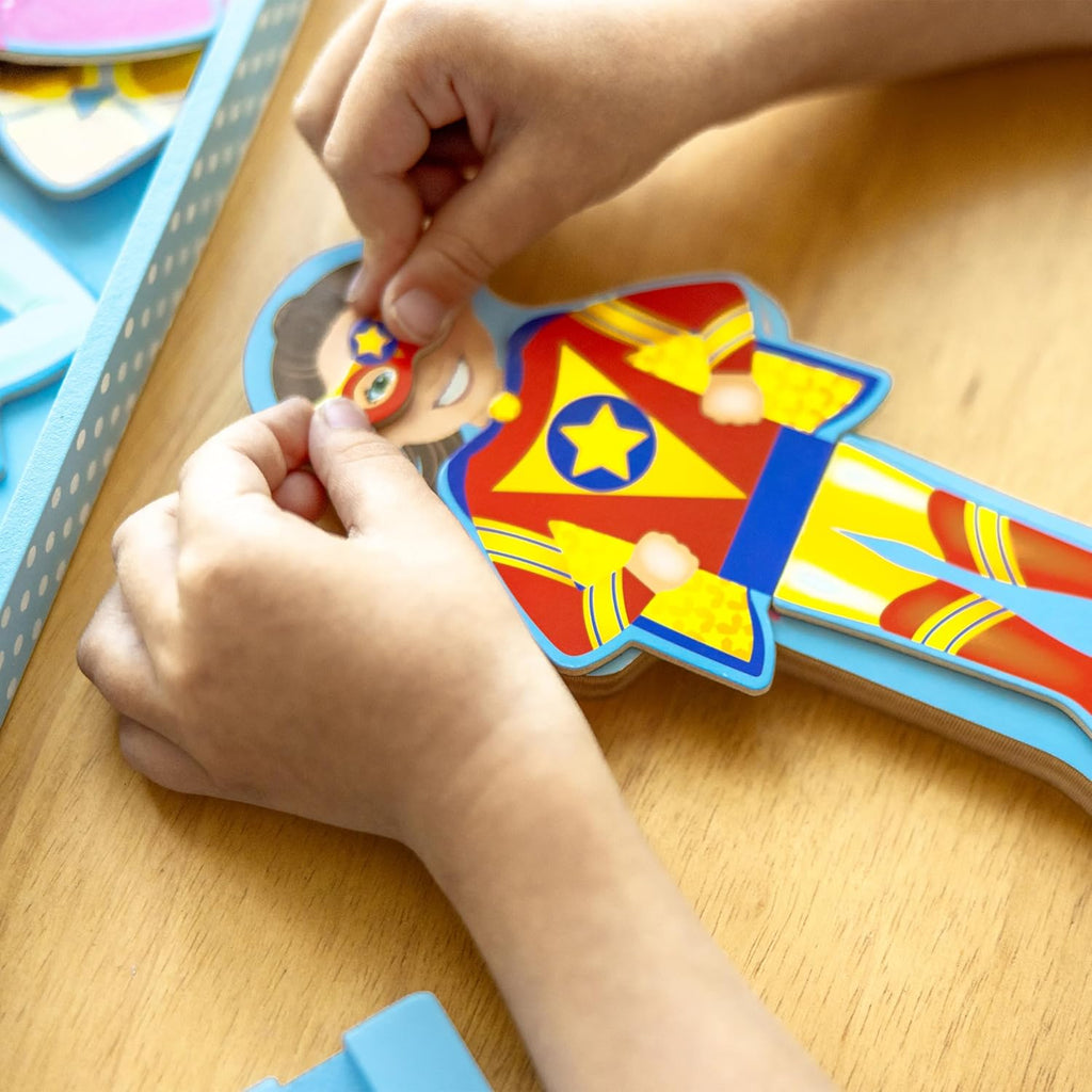 Melissa & Doug - Julia Magnetic Dress-Up