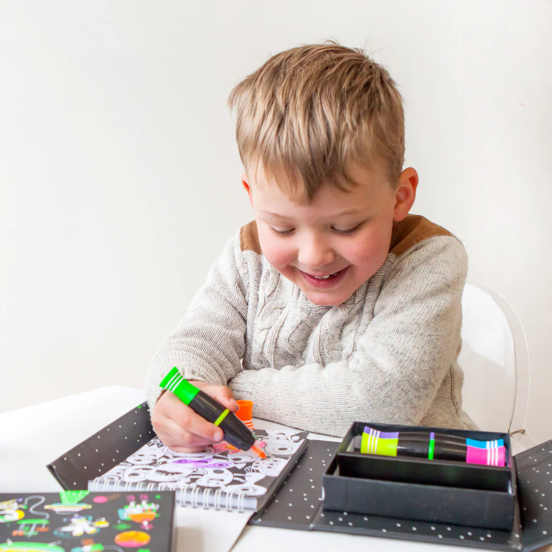 Tiger Tribe - Colouring Set Neon Outer Space