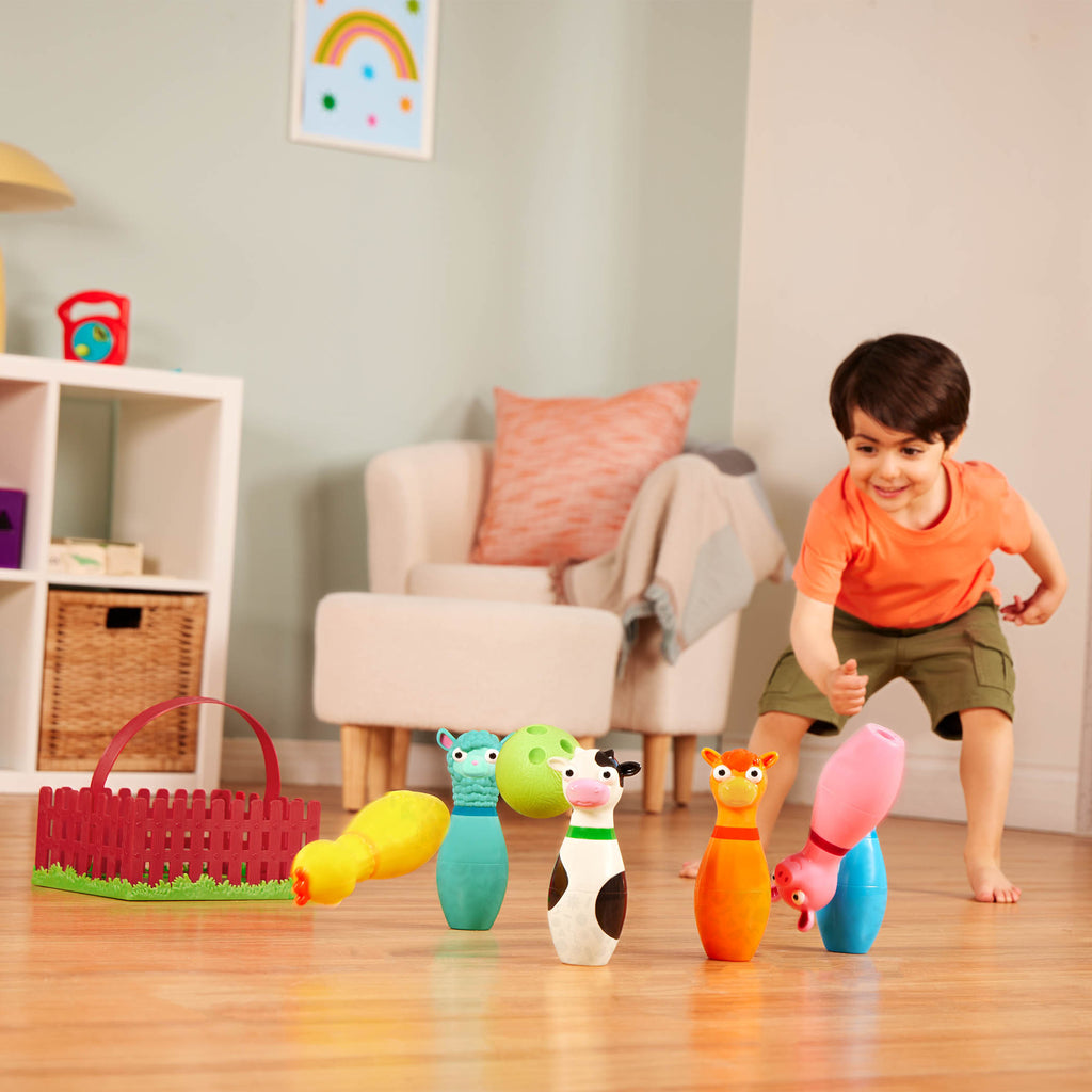 Battat - Barnyard Bowling
