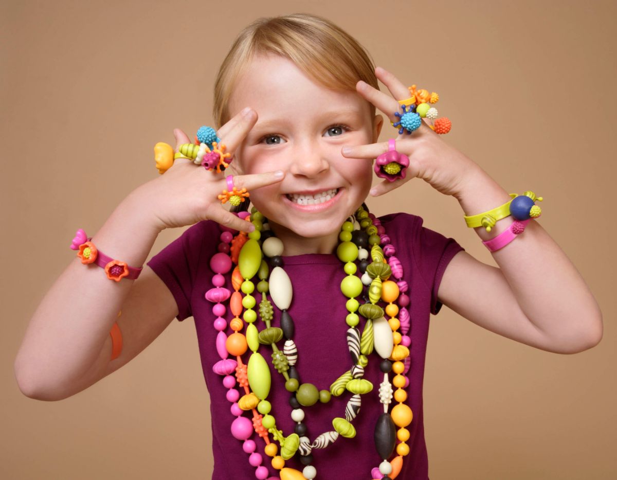 Toy jewelry kit.