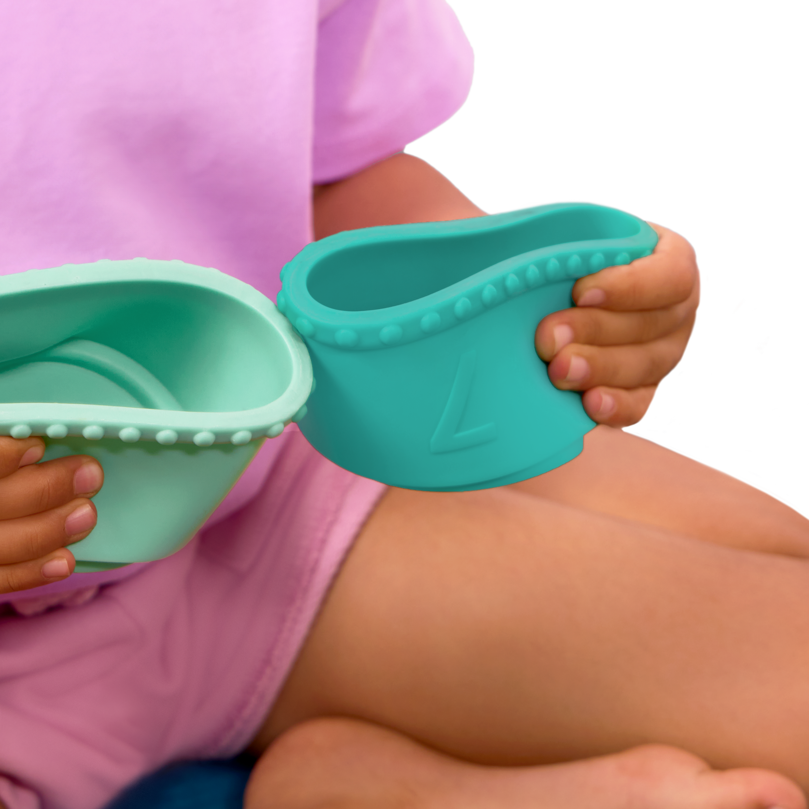 Baby stacking cups with teething-safe silicone type design