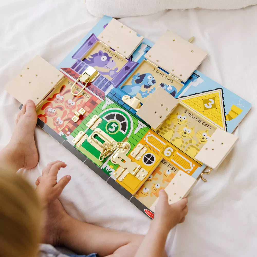 Melissa & Doug - Latches Board