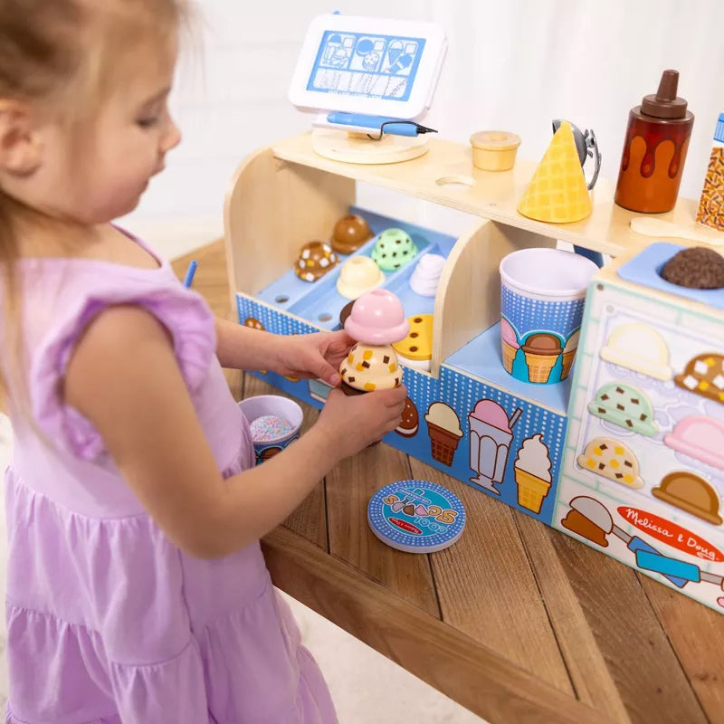 Melissa & Doug - Cool Scoops Ice Creamery