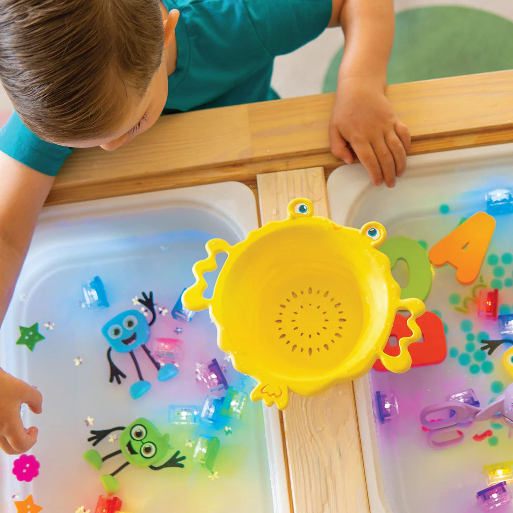 Jellystone - Glo Pals Pick-up Pals Sensory Tools