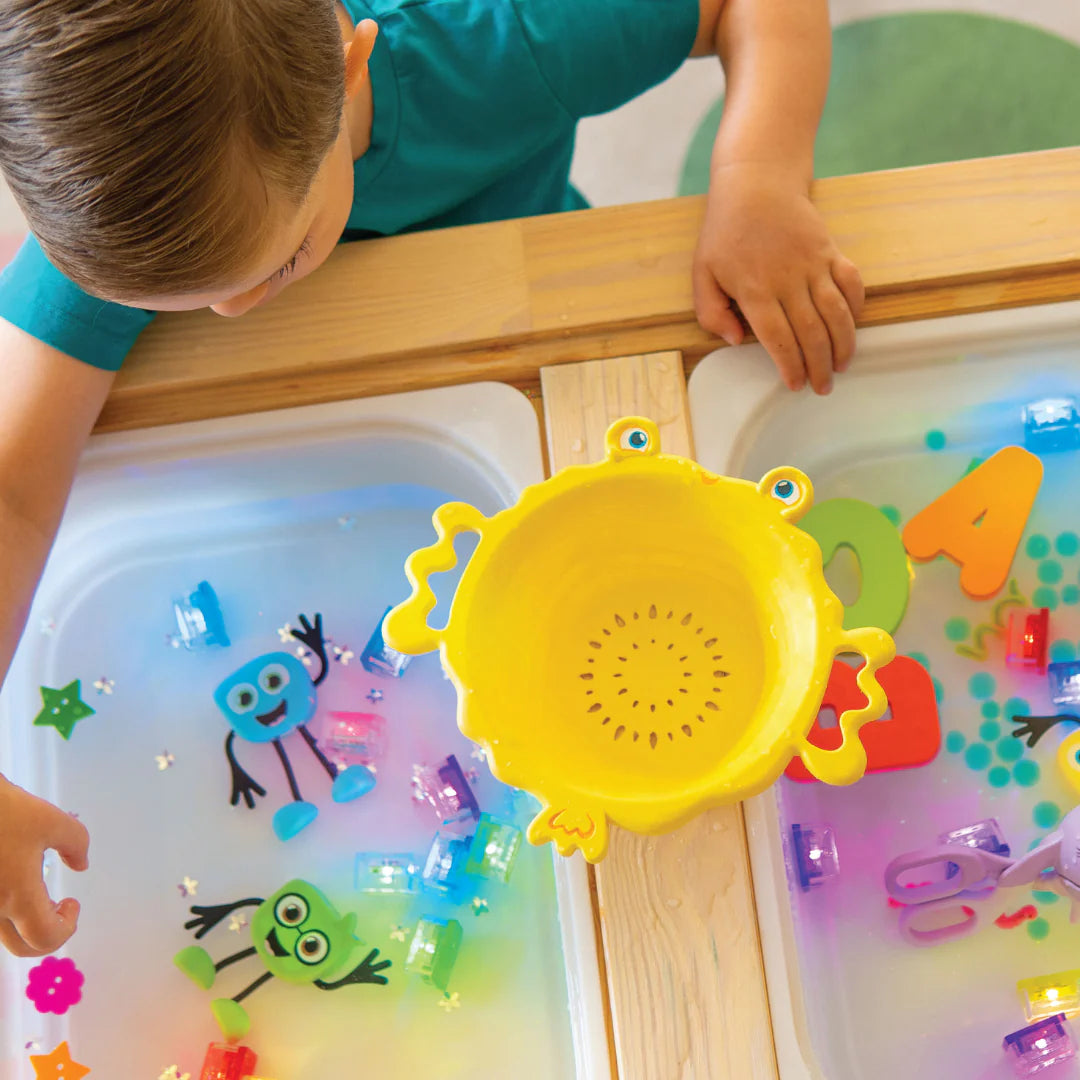 Jellystone - Glo Pals Pick-up Pals Sensory Tools