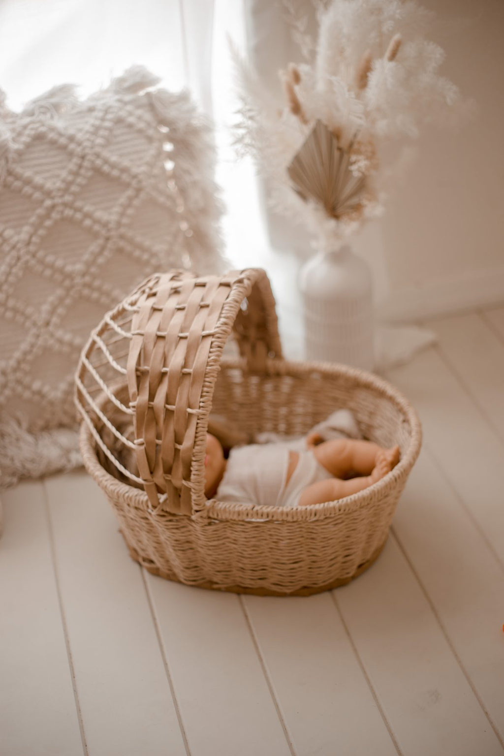 Q Toys - Jute Doll Basket