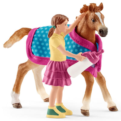 Schleich - Foal with Blanket