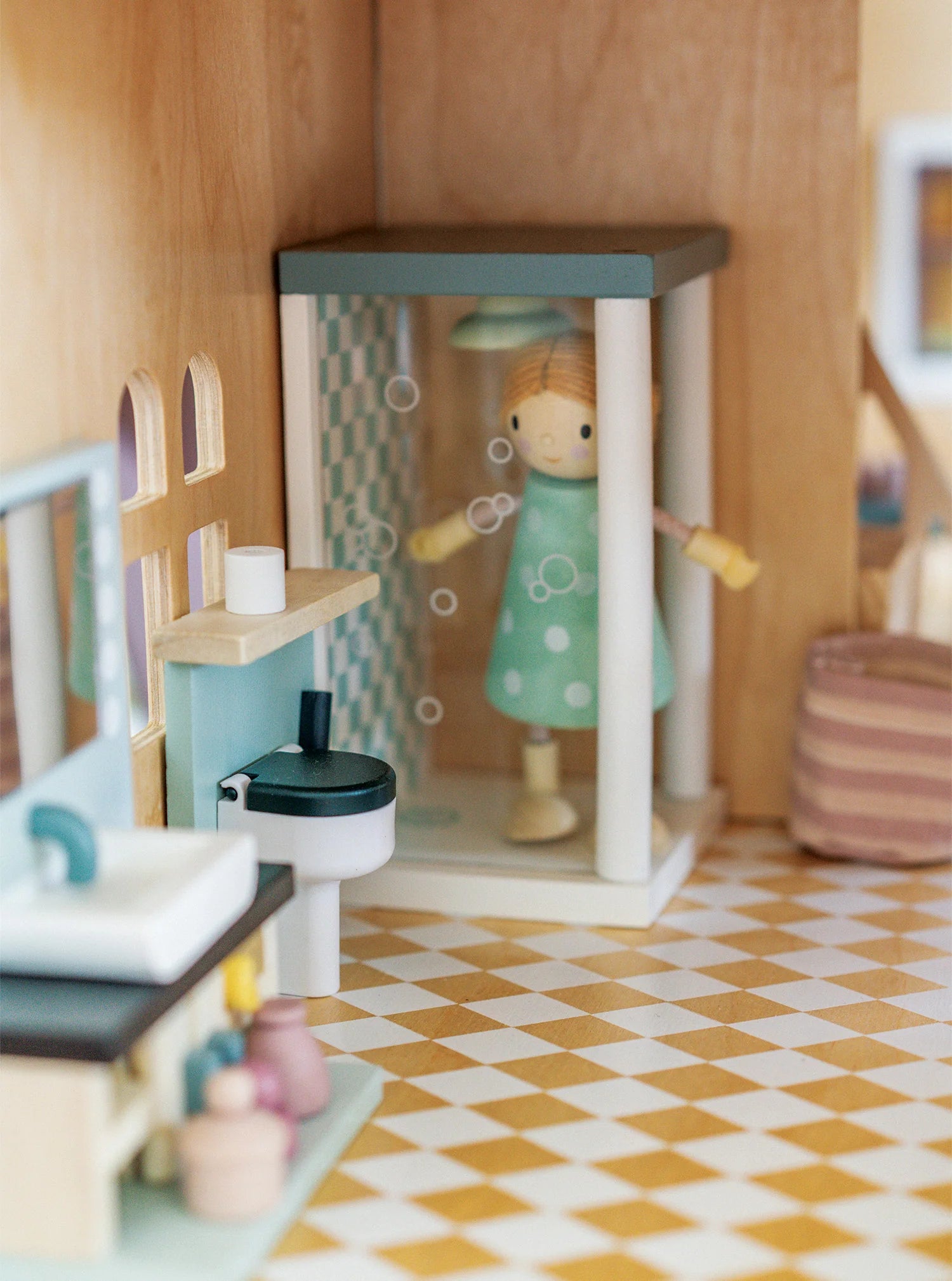 Tender Leaf Toys - Dovetail Bathroom Set