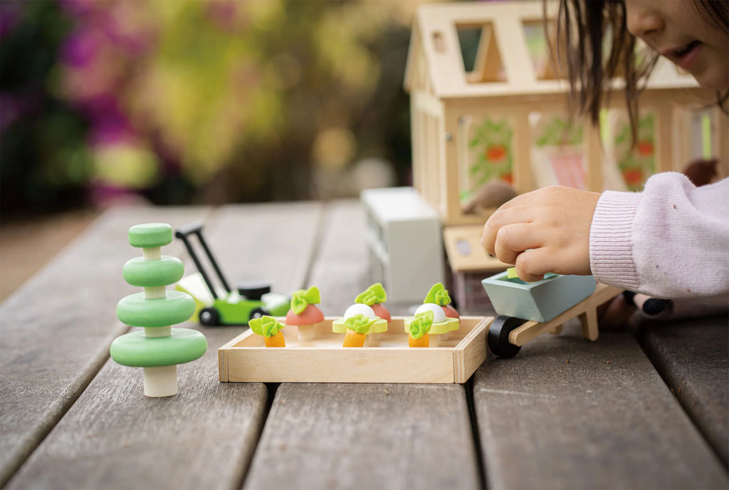 Tender Leaf Toys - Greenhouse with Garden Set