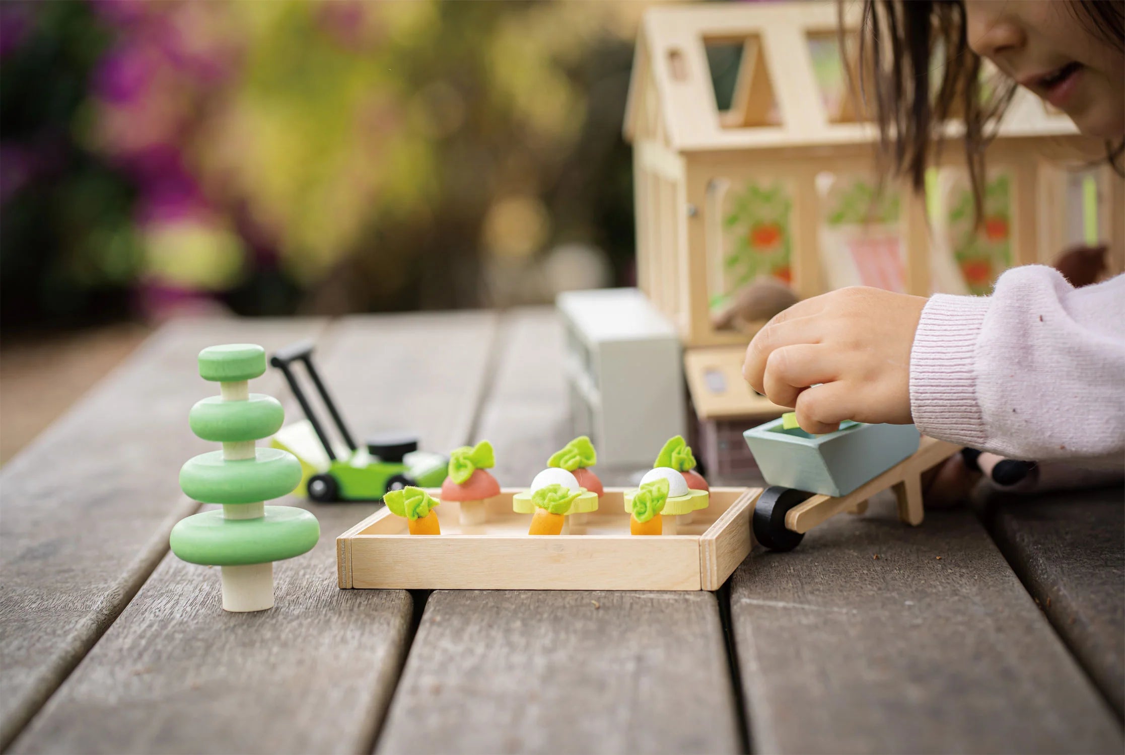 Tender Leaf Toys - Greenhouse with Garden Set