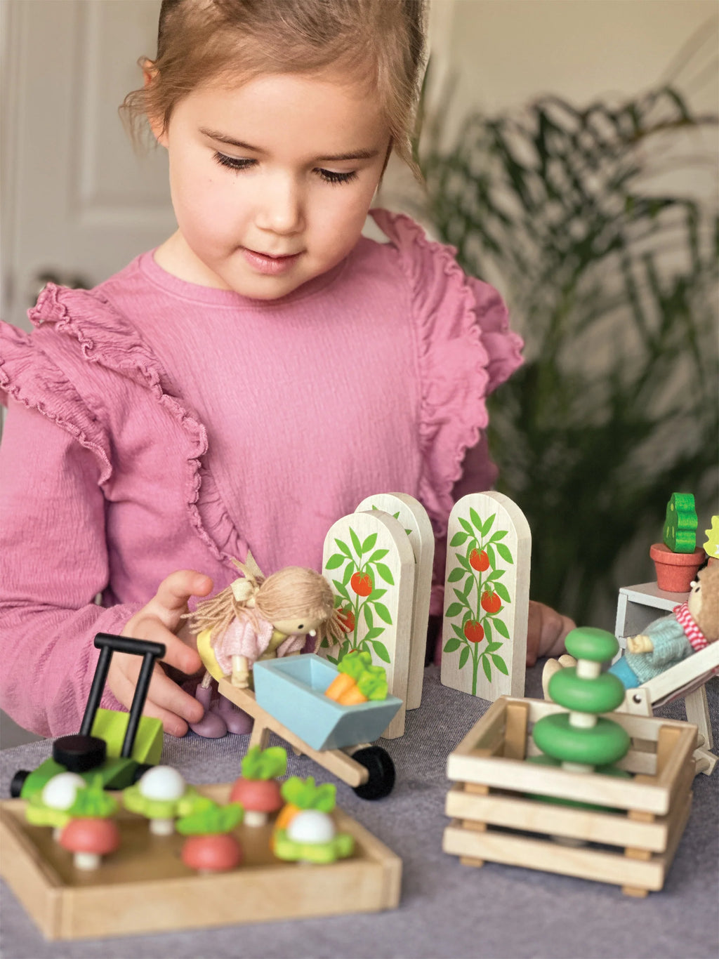 Tender Leaf Toys - Greenhouse with Garden Set