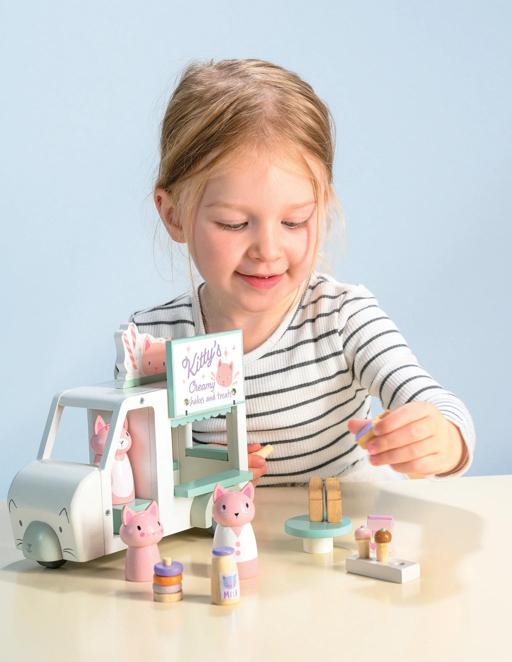 Tender Leaf Toys - Kitty's Milkshake Van