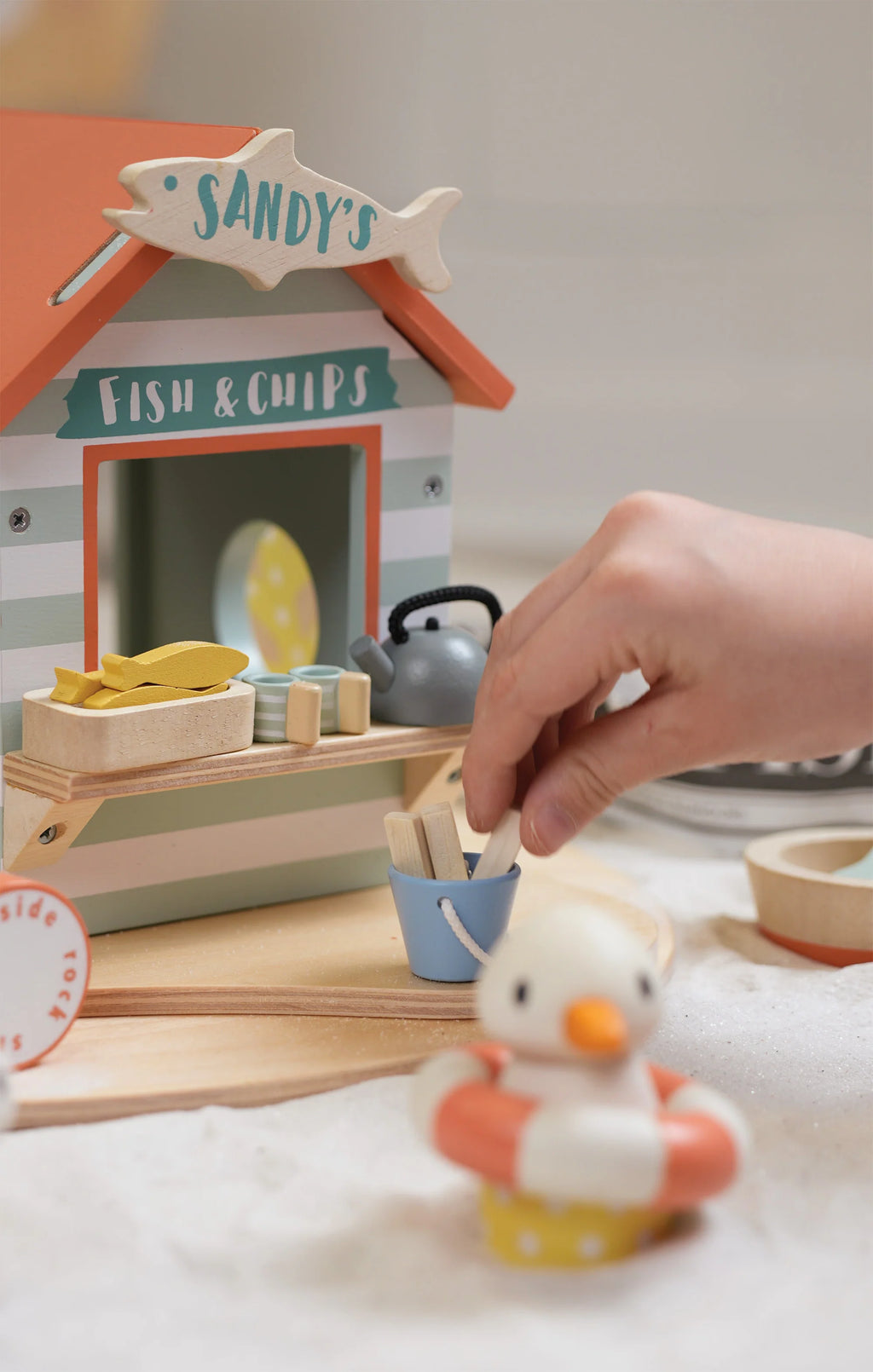 Tender Leaf Toys - Sandy's Beach Hut