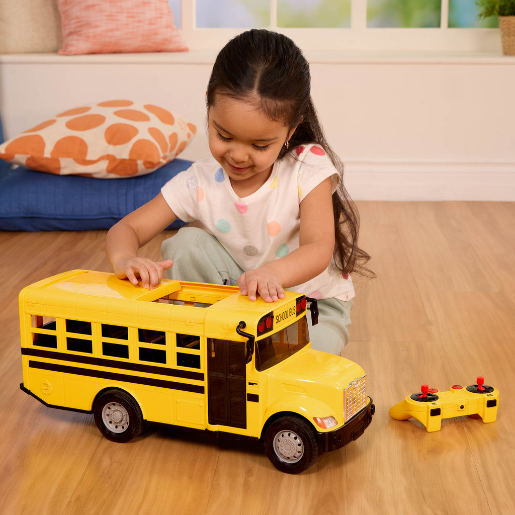 Driven - R/C Standard School Bus
