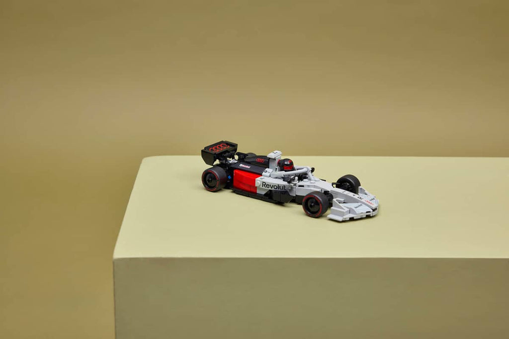 LEGO - Audi Revolut F1 Team R26 Race Car 77259
