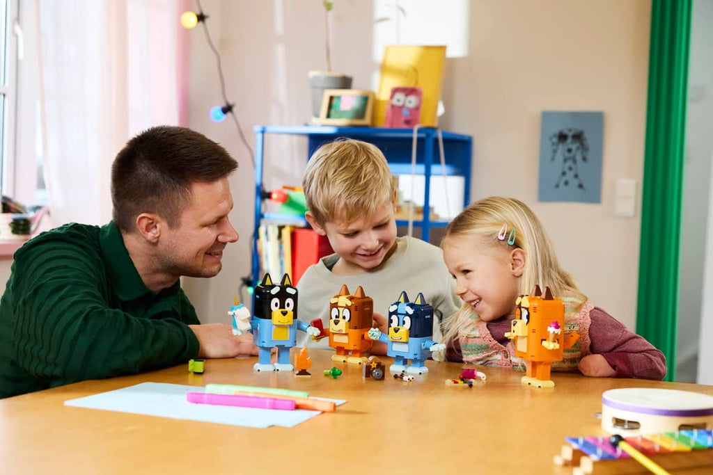 Lego - Brick-Built Bluey Family 11217